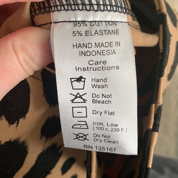 Motel rocks mini skirt with slit - Picture 3 of 4